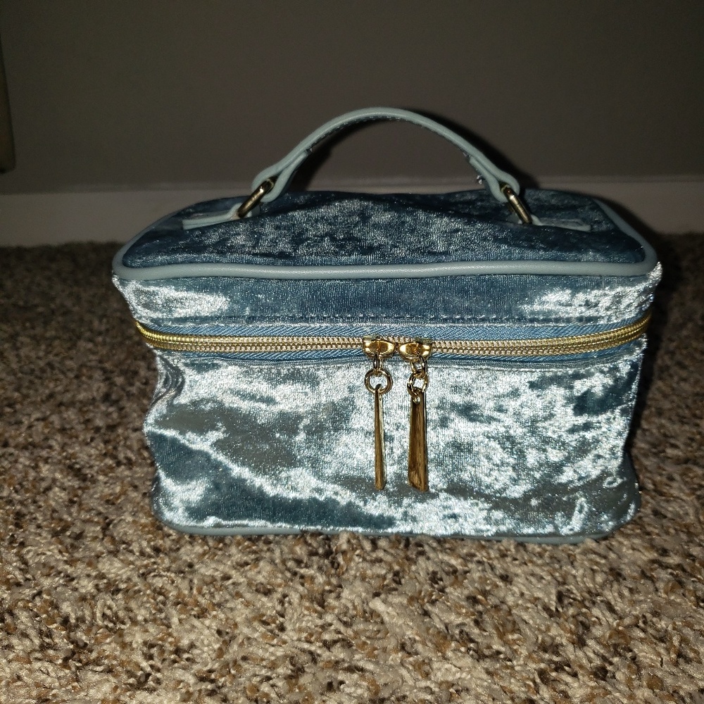 Luke henderson cosmetics bag